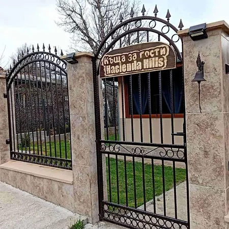 Луксозна вила Hacienda Hills
